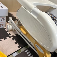 ハイローチェア 手動の画像