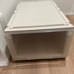 衣装ケースの画像