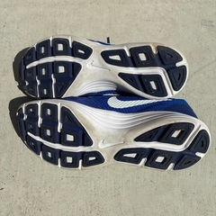 NIKE ランニングシューズの画像