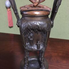 【引き取り限定。置き配。越前市内】香炉　香炉台　2点セットの画像