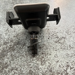 　車　スマホフォルダーの画像