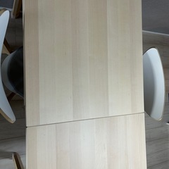 IKEAダイニングテーブル&チェア
の画像