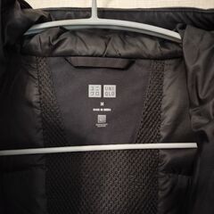 ユニクロ　ハイブリッドダウンパーカーの画像