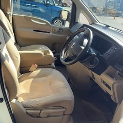 セレナ　8人乗り　平成21年　　4万kmの画像