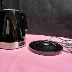 【リサイクルストアスターズ吉野店】【中古品】デロンギ アクティブ 電気ケトル KBL A1200J-BK １ℓの画像