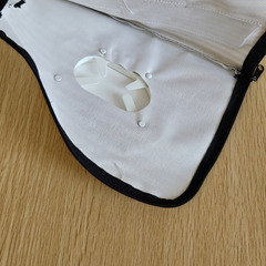 ディズニー ミッキーマウス デザイン ポーチ ストライプ柄 モノトーン THINK INSPIRE CREATE  の画像