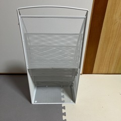 ラック　ホルダー　本棚　白　スチールの画像