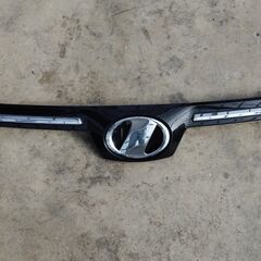 ZRR80W/ZRR85W 前期 ヴォクシー ZS 純正 フロントグリル　ボンネットグリルセット　黒の画像