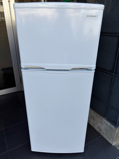 2024年製中古★アイリスオーヤマ 118L コンパクトなのにしっかり大容量！静音設計 2ドア冷蔵庫【IRSD-12B-W】