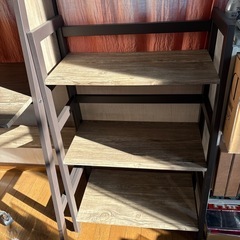 お取引様決まりました 　机   ､棚2点椅子の画像