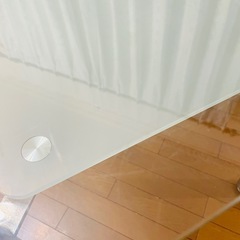 急募‼️11／2、3午前中まで無料で差し上げます　ガラスのダイニングテーブルの画像