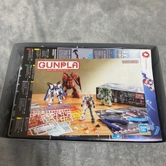 ガンダムプラモデルの画像