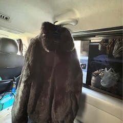 Supreme  17SS Faux Fur Bomber Jacket の画像