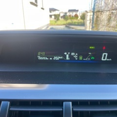 トヨタ　　プリウスαの画像