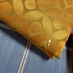 引取限定‼️座布団8枚　中古の画像