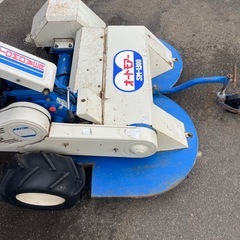 イセキ オートモアー 自走式草刈機 SM-1300 セル付き の画像