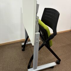 【無料】オフィス用・学習用　折り畳み式　机・椅子セットの画像