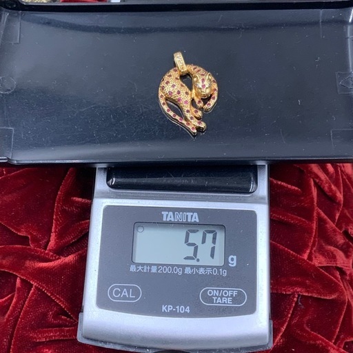 K18 パンサートップ　ペンダント　5.7g ルビーダイヤ