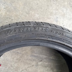 215/45R18 2本  の画像