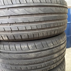 215/45R18 4本　バリ目の画像