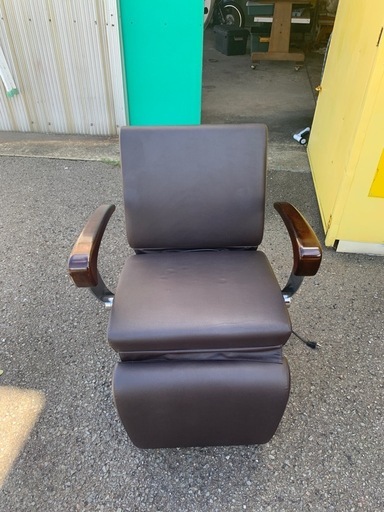 BEAUTY GARAGEの電動シャンプーチェア