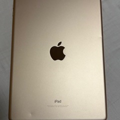 iPad（第6世代）WiFiモデル 32GB  ゴールドの画像