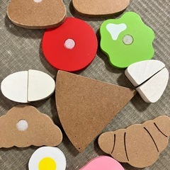 木のおもちゃ、おままごと、おかず
セットの画像