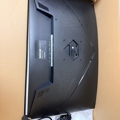 32インチウルトラワイドモニターの画像