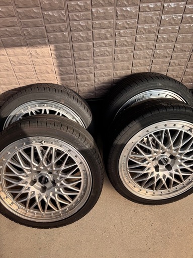 メッシュホイール 19インチ   タイヤ付