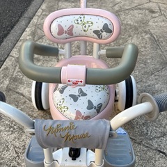 ミニーマウス 三輪車 び美品の画像