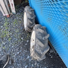農機具タイヤの画像
