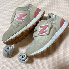 New Balance 313 ベージュ ピンク　14.5㎝　ベルクロの画像