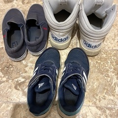 キッズシューズ⭐️メンズシューズ⭐️レディースシューズ⭐️靴⭐️
まとめ売りの画像