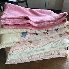 ※商談中です※子供用布団・毛布の画像