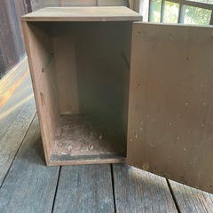 木の収納の画像