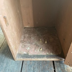 木の収納の画像