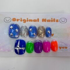 ハンドメイド ネイルチップ カラフルラメ＆星柄 両手分の画像