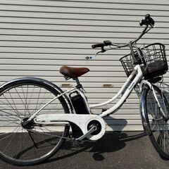【返品保証付き】No714　電動アシスト自転車　返品保証付き　26インチ　パナソニック　 ティモ・W　2017年型　白　バッテリー8Ah（ロングモード40km以上）レンタサイクル店で使用していた自転車。メンテナンス済み。タイヤ、チューブ1年以内に交換、9分山。　車体番号-77C3384の画像