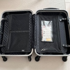 キャリーケース　ピンクの画像