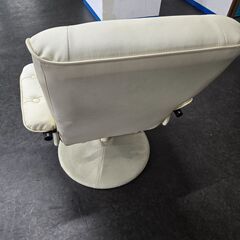 ネイルソファーお引き取りいただける方の画像