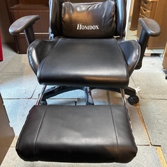 ゲーミングチェア　ブラック　の画像