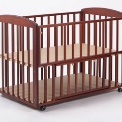 ベビーベッドの画像