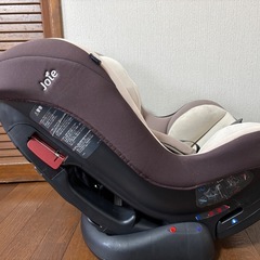【商談中】Joie 　0歳から　チャイルドシート チルト（モカ）の画像