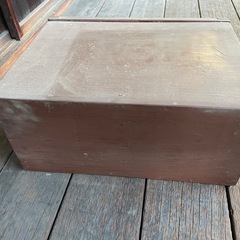 昔の木の収納の画像