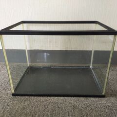 △ B NISSO ニッソー 水槽 プラスチック製＆ストレーナーフィルターLセット 幅39.5cm 貯水確認済 汚れ、一部破損ありの画像