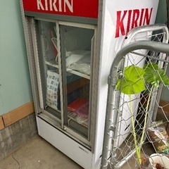 小型冷蔵ショーケースの画像