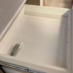 フルオープン式食器棚　の画像