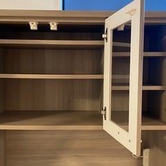 フルオープン式食器棚　の画像