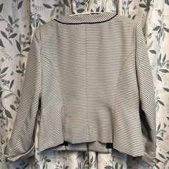 スーツ　ジャケットの画像