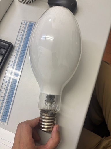 倉庫天吊水銀電球　National HF400X